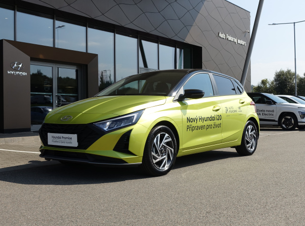 Nová i20 - Smart - 1,2i Benzín 58 kW 5st. manuální - Černý - Lucid Lime Metallic/Phantom Black Pearl