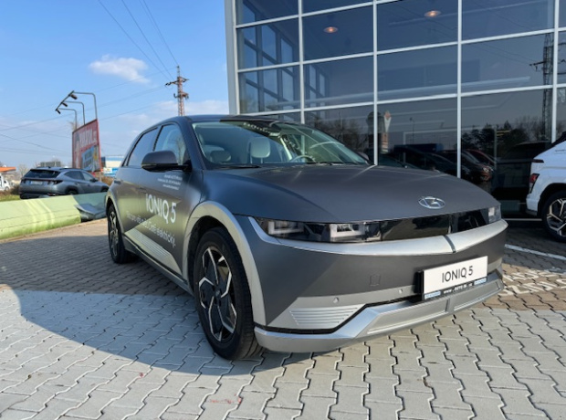 IONIQ 5 - STYLE PREMIUM - 168 kW / 2WD / 77,4 kWh - Černý - Shooting-Star Gray Matte