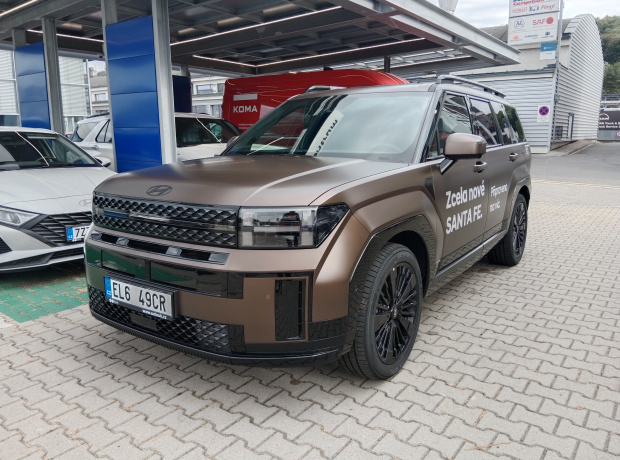 Nové SANTA FE Plug-in Hybrid - CALLIGRAPHY - 1,6 TGDI PHEV 6AT 4×4 - Černý - Earthy Brass Matt