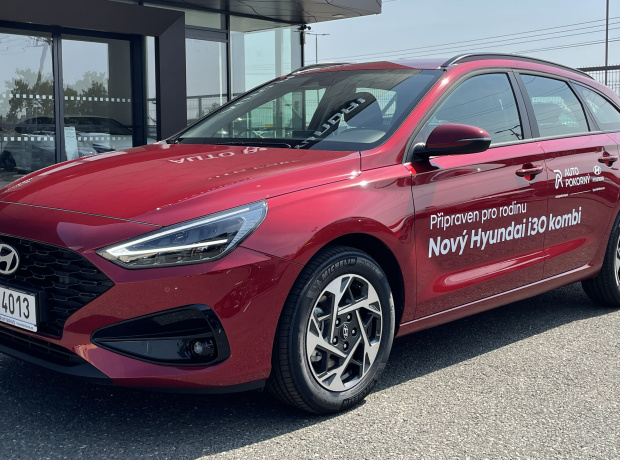 Nová i30 Kombi - SMART - 1,5i 70 kW MT - Černý - Ultimate Red Metallic