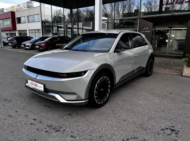 IONIQ 5 - Style - Power 73 kWh Elektřina 255 kW 1st. redukční - Černý - Cyber Gray Metallic