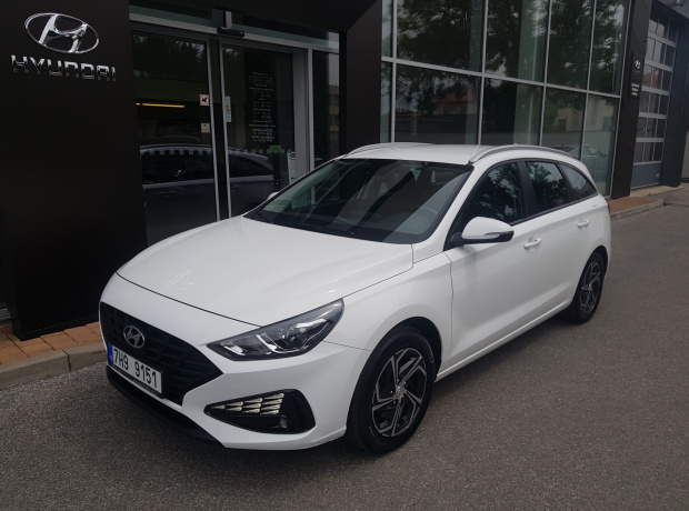 i30 Kombi - FAMILY COMFORT - 1,5i 81 kW MT - Černý - Atlas White Solid